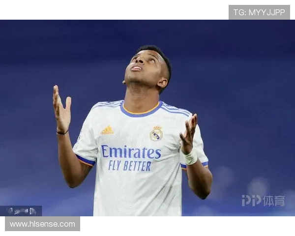 每体：特瓦斯不会被撤职，皇马对他的起诉以公开警告结案